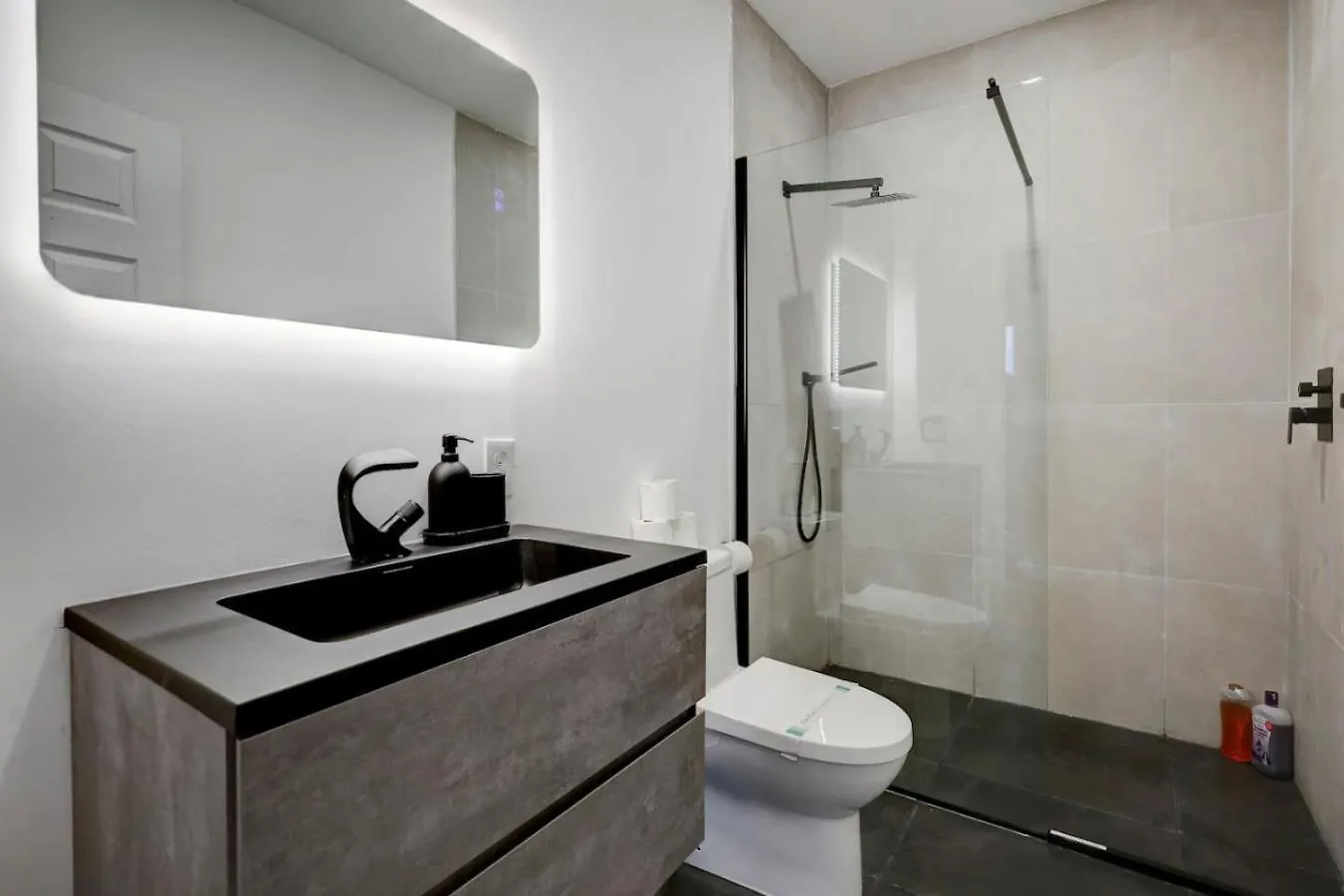 Prime Location Gorgeous 4Br Downtown Mtl Zj2 Apartment Montreal