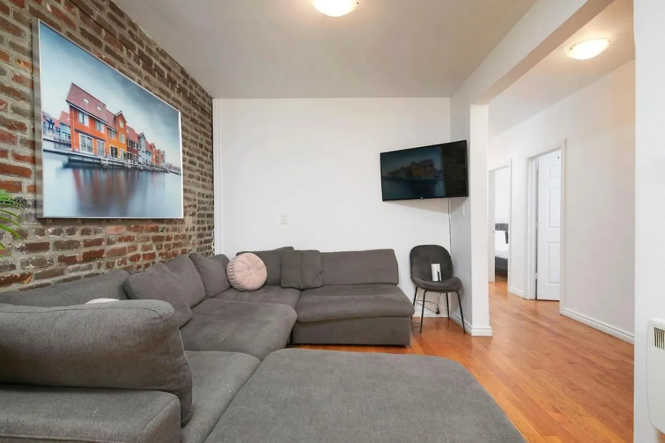 Prime Location Gorgeous 4Br Downtown Mtl Zj2 Apartment Montreal Canada